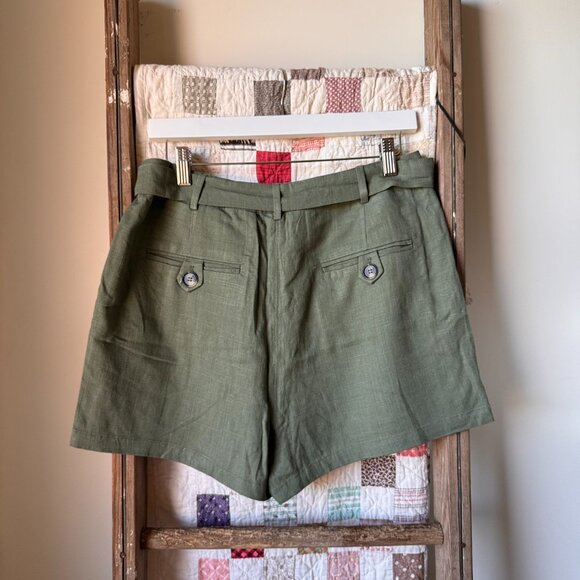 C'est Moi Linen-Blend Belted Shorts - Picture 3 of 8
